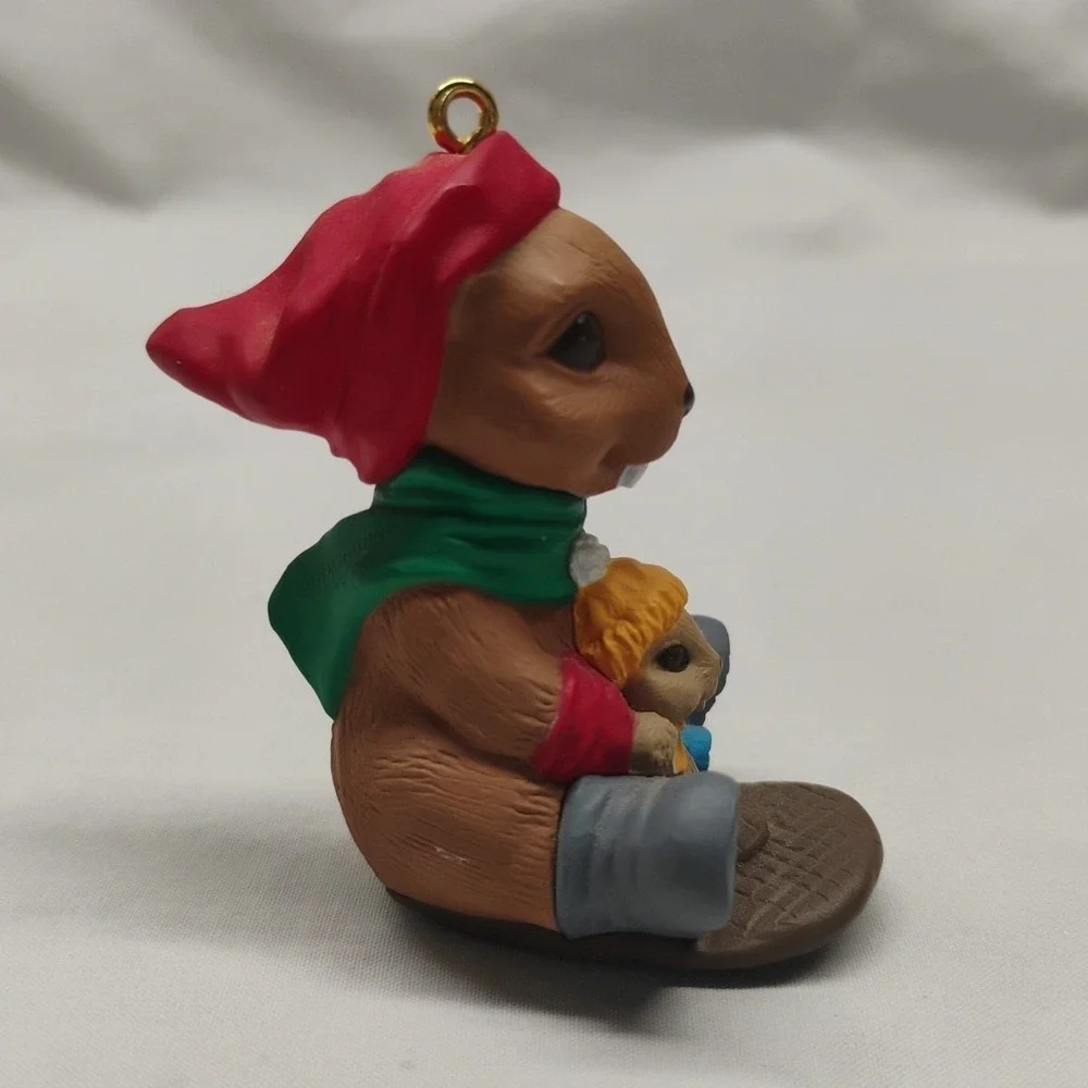 Hallmark 1992 Toboggan Tail Christmas‎ Tree Ornament Beaver
